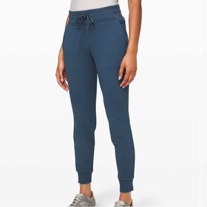 Lululemon Warm Down Jogger II 28" Code Blue Size 2 Sz 2
